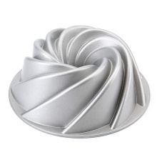 Nordic Elegant Heart Non Stick Bundt Pan Bakeware